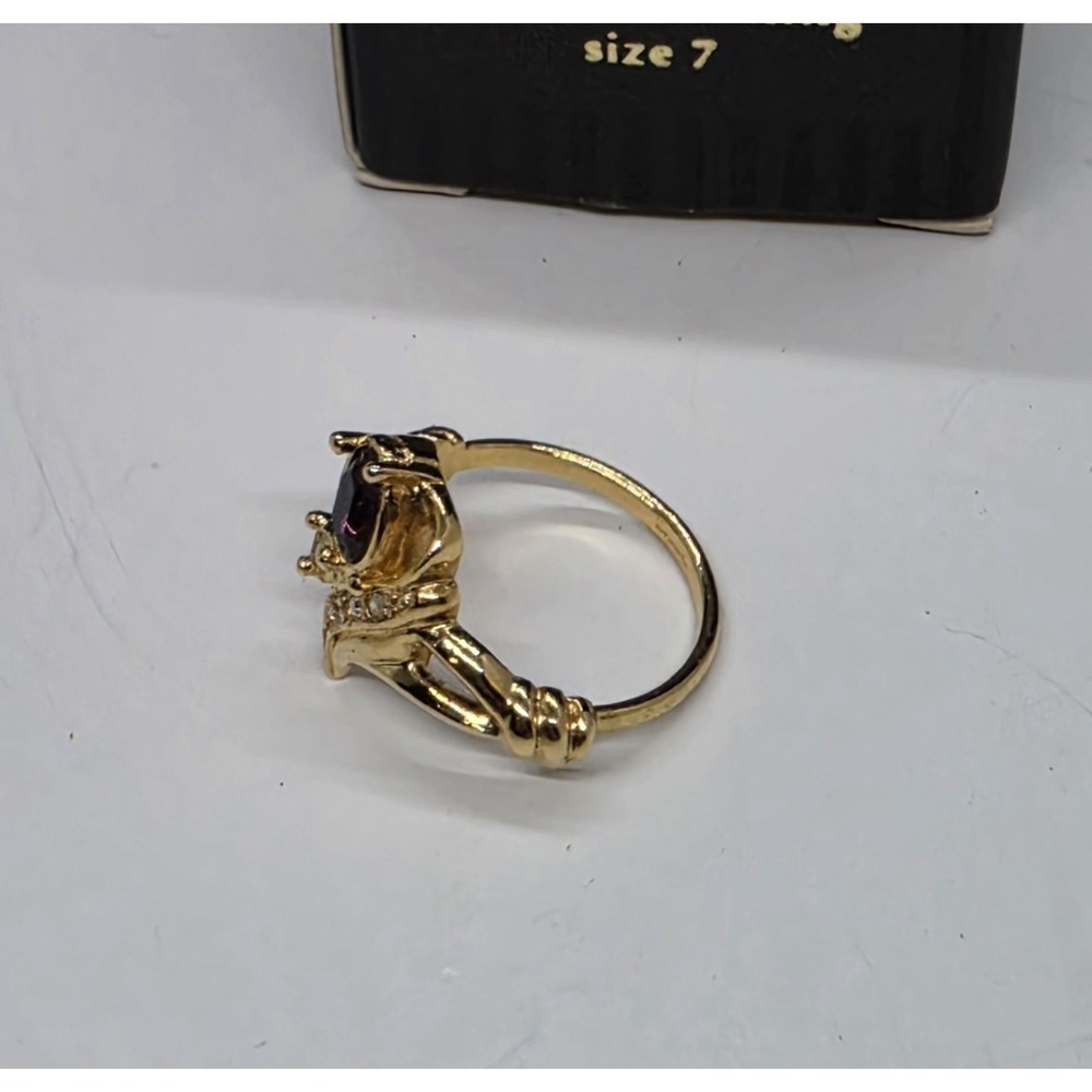 VINTAGE ESTATE AVON FAUX AMETHYST RHINESTONE GOLD TONE COLLECTION RING SIZE 7 - Picture 4 of 9